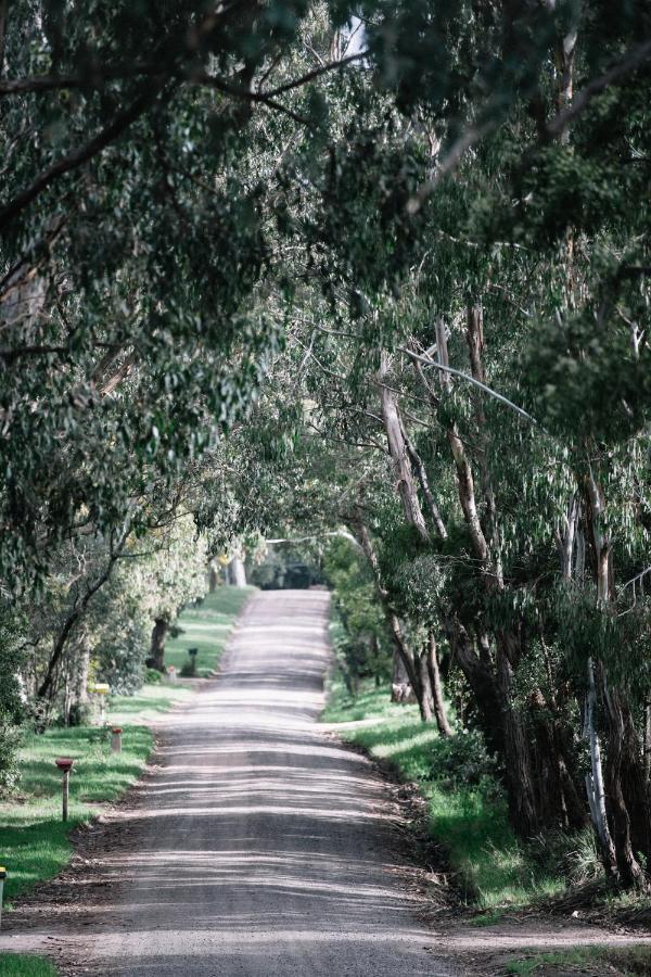Wurrung B & B - The Cottage Woodend Exterior foto